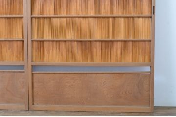 アンティーク建具　波打つようなきれいな木目が目を惹く夏戸2枚セット(簾戸、御簾戸、簀戸、葭戸、夏障子、引き戸、すど)(R-063599)