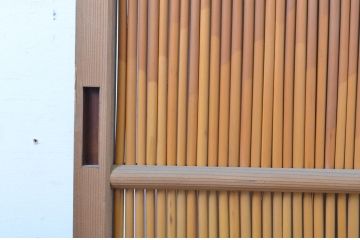 アンティーク建具　波打つようなきれいな木目が目を惹く夏戸2枚セット(簾戸、御簾戸、簀戸、葭戸、夏障子、引き戸、すど)(R-063599)