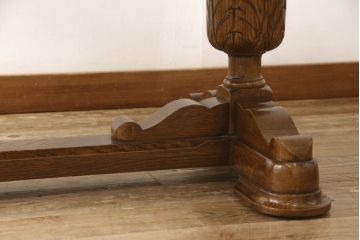 アンティーク家具　イギリスアンティーク　オーク材　ブルボーズレッグが目を惹くドローリーフテーブル(エクステンションテーブル、ダイニングテーブル、食卓、2人掛け、4人掛け、6人掛け)(R-063604)