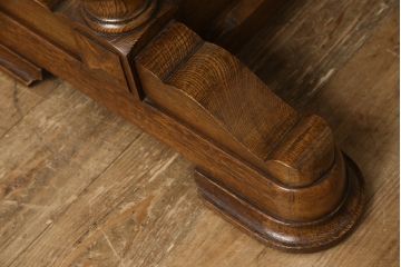 アンティーク家具　イギリスアンティーク　オーク材　ブルボーズレッグが目を惹くドローリーフテーブル(エクステンションテーブル、ダイニングテーブル、食卓、2人掛け、4人掛け、6人掛け)(R-063604)