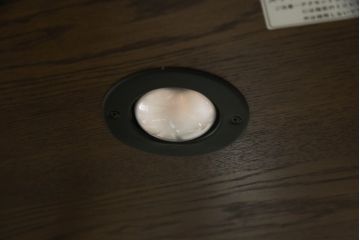 中古　カリモク家具(karimoku)　domani(ドマーニ)　QUEENS LIFE(クイーンズライフ)　クラシカルなデザインが魅力的なコーナーキャビネット(食器棚、キュリオケース、飾り棚、収納棚)(定価約35万円)(R-063610)