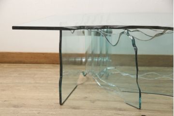 中古　美品　イタリア高級家具　FIAM Italia(フィアムイタリア)　shell　曲面ガラス　打ち寄せる波のようなデザインが美しいローテーブル(ガラステーブル、センターテーブル、コーヒーテーブル)(定価約90万円)(R-063661)
