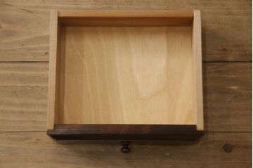 中古　松本民芸家具　805型　気品溢れる佇まいが魅力的なライティングビューロー(簿記机、在宅ワーク、在宅用ワークデスク、机、在宅用引き出し)(R-063662)