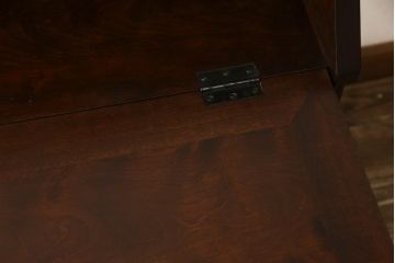 中古　松本民芸家具　805型　気品溢れる佇まいが魅力的なライティングビューロー(簿記机、在宅ワーク、在宅用ワークデスク、机、在宅用引き出し)(R-063662)