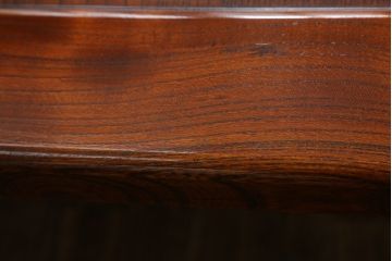 中古　美品　松本民芸家具　欅(ケヤキ)材　通商産業大臣指定伝統的工芸品　上質な和の空間を演出する中落茶布台(ローテーブル、センターテーブル、ちゃぶ台、座卓)(定価約70万円)(R-063665)