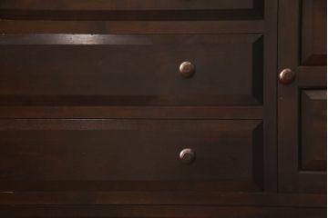中古　美品　松本民芸家具　シックな佇まいが上質な空間づくりにぴったりなD型和タンス(引き出し、チェスト、整理箪笥)(定価約67万円)(R-063668)