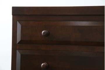 中古　美品　松本民芸家具　シックな佇まいが上質な空間づくりにぴったりなD型和タンス　定価約67万円相当　(R-063668)