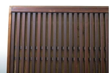 アンティーク建具　極上　高級品!!　総欅(ケヤキ)材　和モダンな雰囲気を高める格子窓2枚セット(格子戸、引き戸、建具)(R-063672)