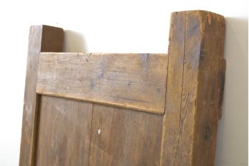 アンティーク建具　時代を感じる門扉の小扉1枚(くぐり戸、木製扉、蔵戸)(R-063681)