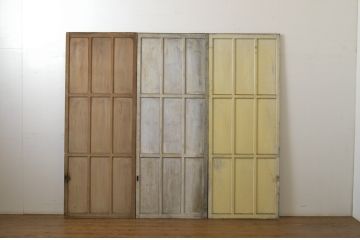 アンティーク建具　ペイント仕上げ限定　背の高い板戸3枚セット(引き戸)(R-063688)