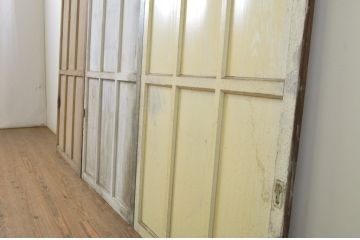 アンティーク建具　ペイント仕上げ限定　背の高い板戸3枚セット(引き戸)(R-063688)