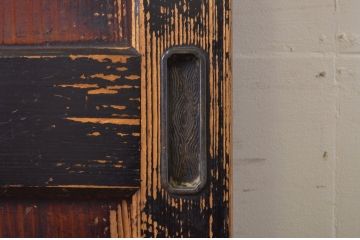 和製アンティーク　ツートーンカラーがおしゃれな帯戸1枚(板戸、引き戸、建具)(R-063697)