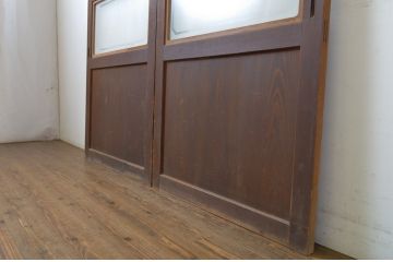アンティーク建具　ラフジュオリジナルステンドグラス入り　キレイな木目が上品なガラス帯戸2枚セット(板戸、引き戸、ガラス戸)(R-063699)