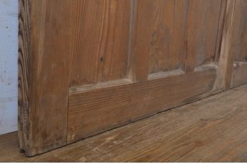 アンティーク建具　木の温かな色合いが魅力の板戸2枚セット(引き戸、玄関戸)(R-063701)