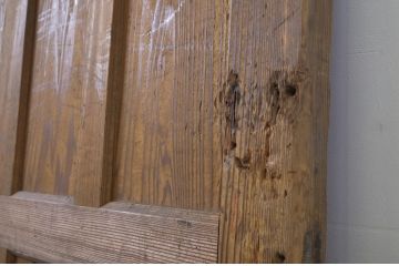 アンティーク建具　木の温かな色合いが魅力の板戸2枚セット(引き戸、玄関戸)(R-063701)