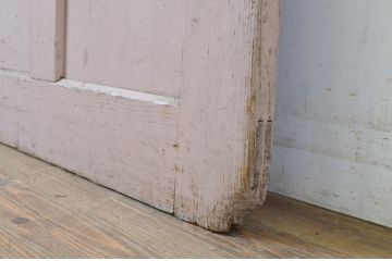 アンティーク建具　ペイント仕上げ限定　ピンクのペンキが印象的な引き戸1枚(ガラス戸)(R-063702)