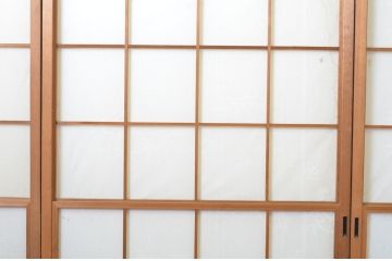 レトロ建具　昭和レトロ　温かな木の色味が魅力の雪見障子戸4枚セット(建具、引き戸、擦り上げ障子戸、擦上障子戸、ガラス戸)(R-063704)