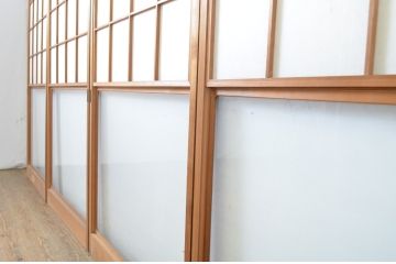 レトロ建具　昭和レトロ　温かな木の色味が魅力の雪見障子戸4枚セット(建具、引き戸、擦り上げ障子戸、擦上障子戸、ガラス戸)(R-063704)