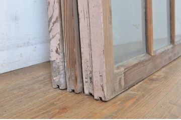 アンティーク建具　ペイント仕上げ限定　ピンクの色味が可愛らしいペイントガラス窓4枚セット(引き戸、ガラス戸)(R-063705)