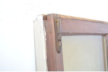アンティーク建具　ペイント仕上げ限定　レトロな雰囲気づくりにおすすめ!白のペイントが印象的なガラス戸2枚セット(引き戸)(R-063706)
