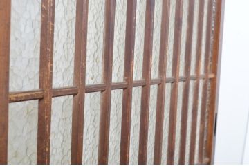 アンティーク建具　腰板欅(ケヤキ)材　プレスガラスが美しい格子ガラス戸2枚セット(格子戸、引き戸)(R-063707)