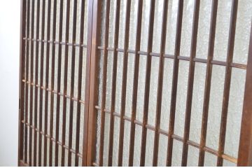 アンティーク建具　腰板欅(ケヤキ)材　プレスガラスが美しい格子ガラス戸2枚セット(格子戸、引き戸)(R-063707)