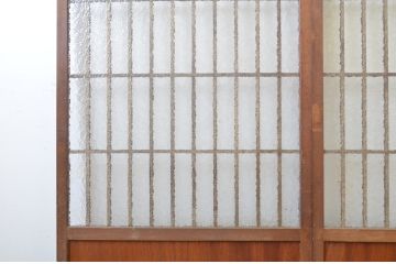 アンティーク建具　腰板欅(ケヤキ)材　プレスガラスが美しい格子ガラス戸2枚セット(格子戸、引き戸)(R-063707)