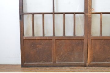アンティーク建具　大正ロマン　両面面取りの上手物!木のぬくもり感じる色味が魅力のガラス戸2枚セット(引き戸)(R-063708)
