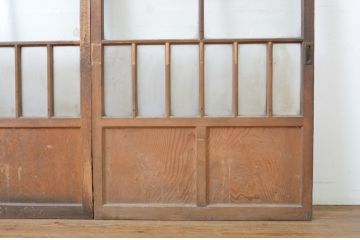 アンティーク建具　大正ロマン　両面面取りの上手物!木のぬくもり感じる色味が魅力のガラス戸2枚セット(引き戸)(R-063708)