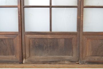 アンティーク建具　欅(けやき)材　くっきりとした杢目が目を惹くガラス戸3枚セット(引き戸)(R-063709)