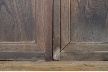 アンティーク建具　欅(けやき)材　くっきりとした杢目が目を惹くガラス戸3枚セット(引き戸)(R-063709)