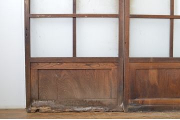 アンティーク建具　欅(けやき)材　くっきりとした杢目が目を惹くガラス戸3枚セット(引き戸)(R-063709)