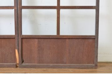 アンティーク建具　格子入り　昭和の懐かしさを感じさせるガラス戸2枚セット(格子戸、引き戸)(R-063711)