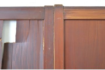 アンティーク建具　一枚板　あたたかみのある木の風合いが感じられる帯戸2枚セット(板戸、引き戸)(R-063717)