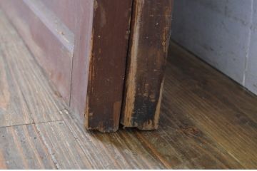アンティーク建具　一枚板　あたたかみのある木の風合いが感じられる帯戸2枚セット(板戸、引き戸)(R-063717)