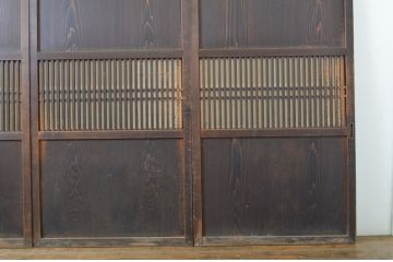 アンティーク建具　裏障子付き　木目が美しい格子帯戸4枚セット(板戸、格子戸、障子戸、引き戸)(R-063720)