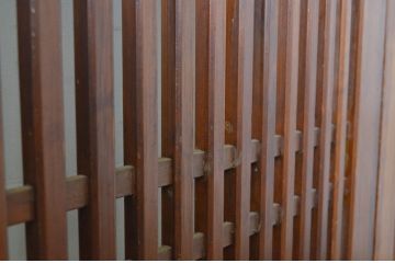 アンティーク建具　裏ガラス付き　落ち着いた和の空間を演出する格子帯戸2枚セット(ガラス戸、引き戸、ガラス帯戸)(R-063722)