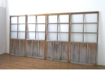 アンティーク建具　経年を感じる風合いが魅力のガラス戸4枚セット(引き戸)(R-063739)