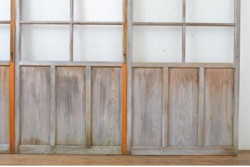 アンティーク建具　経年を感じる風合いが魅力のガラス戸4枚セット(引き戸)(R-063739)