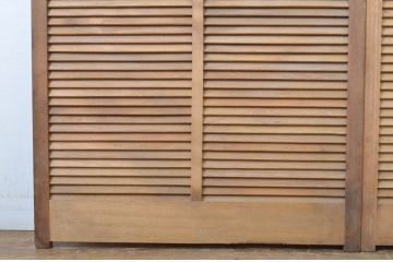 アンティーク建具　木の温もりを感じるルーバー窓2枚セット(引き戸、雨戸、ジャロジー窓、木製)(R-063740)