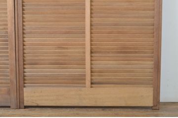 アンティーク建具　木の温もりを感じるルーバー窓2枚セット(引き戸、雨戸、ジャロジー窓、木製)(R-063740)