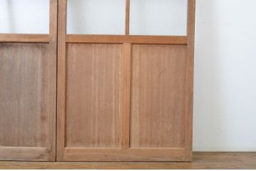 アンティーク建具　木のぬくもり感じる色合いが魅力のガラス戸2枚セット(引き戸)(R-063743)