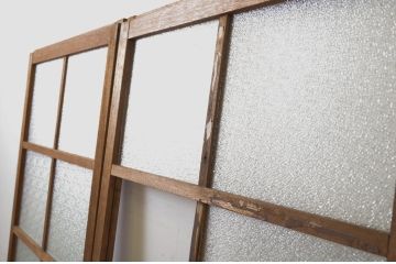 アンティーク建具　木のぬくもり感じる色合いが魅力のガラス戸2枚セット(引き戸)(R-063743)