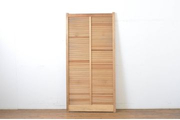 アンティーク建具　木の温もりを感じるルーバー引き戸1枚(ルーバー戸、ジャロジー戸、雨戸、木製)(R-063745)
