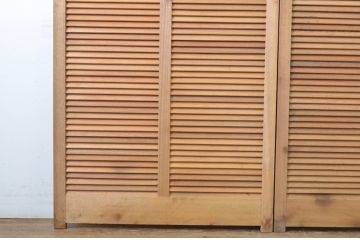 アンティーク建具　木の温もりを感じるルーバー引き戸2枚セット(ルーバー戸、ジャロジー戸、雨戸、木製)(R-063746)
