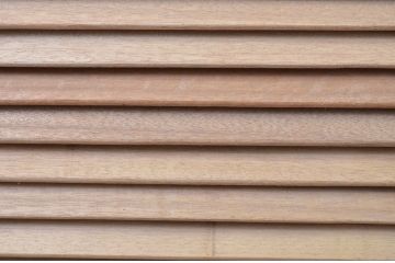 アンティーク建具　木の温もりを感じるルーバー引き戸2枚セット(ルーバー戸、ジャロジー戸、雨戸、木製)(R-063746)