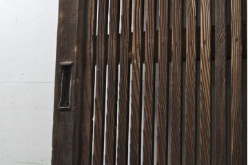 アンティーク建具　枠欅(ケヤキ)材　特大蔵戸1枚を2分割にリメイク!!存在感抜群の格子蔵戸2枚セット(引き戸、格子戸、玄関戸)(R-063770)
