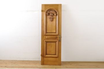 中古　ブランド家具　総ナラ(楢)材　立派な彫刻の高級ドア1枚(オークドア、扉、木製ドア、玄関ドア、建具)(R-063777)