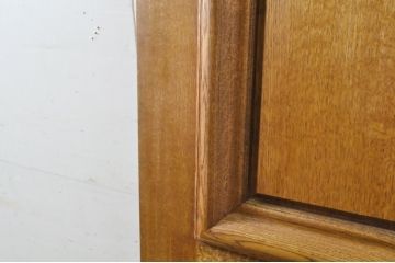 中古　ブランド家具　総ナラ(楢)材　立派な彫刻の高級ドア1枚(オークドア、扉、木製ドア、玄関ドア、建具)(R-063777)