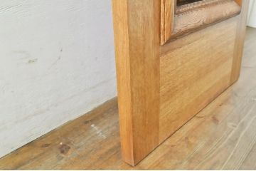 中古　ブランド家具　総ナラ(楢)材　立派な彫刻の高級ドア1枚(オークドア、扉、木製ドア、玄関ドア、建具)(R-063777)
